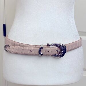 Pale Pink Crocodile-Embossed Leather Belt. womens M Silver tone buckle western